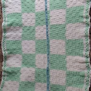 Baby Blanket Mint Green and White Hand Made Beautiful 30 X 35 in Gently Used